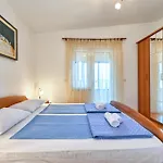 Awesome In Pag With Wifi Apartman Pag Town