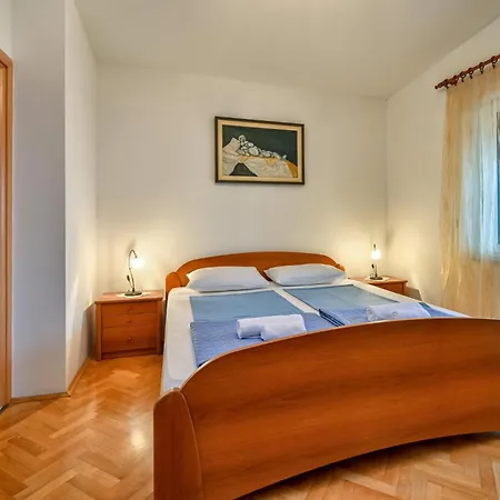 Appartamento Beautiful In Pag With Wifi *