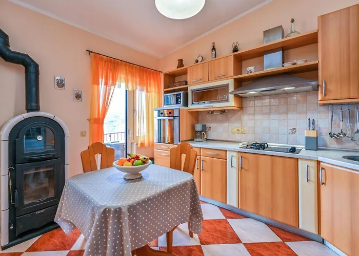 Apartman Awesome In Pag With Wifi Pag Town