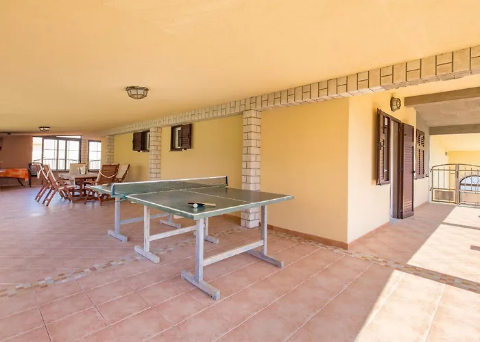 Apartamento Awesome In Pag With Wifi Pag Town